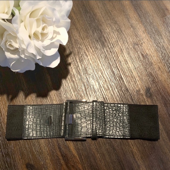 Express Accessories - Black Waist Belt